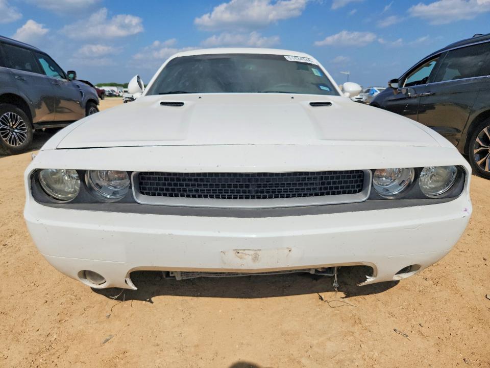 2012 Dodge Challenger VIN 2C3CDYBT6CH105492 COPART salvage auction — SIDE, Tx - Certificate Of Title, sold $2,400 on 2026-07-09 (photo 5)