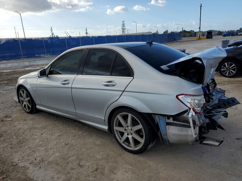 2012 Mercedes-benz C-klasse VIN WDDGF4HB1CR236222 COPART salvage auction — REAR END, Fl - Cert Of Title Slvg Rebuildable, sold $650 on 2026-08-03 (photo 2)