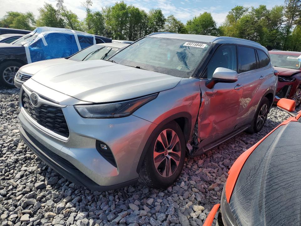 2021 Toyota Highlander VIN 5TDGZRAH5MS521439 COPART salvage auction — SIDE, Id - Salvage Certificate Of Title, sold $2,100 on 2026-07-23 (photo 1)