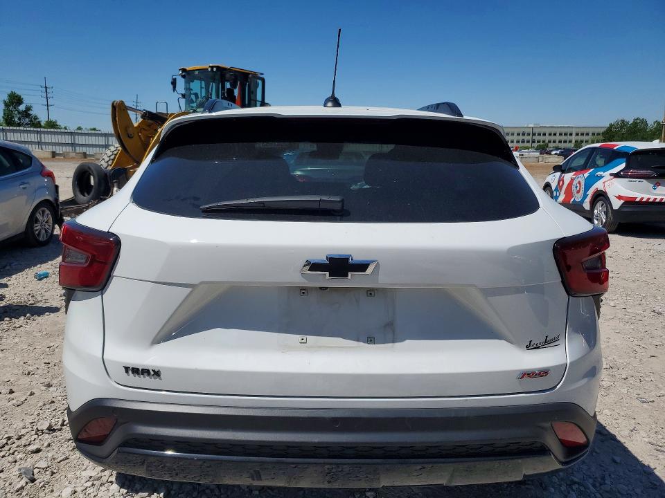 2025 Chevrolet Trax VIN KL77LJEP6SC027817 COPART salvage auction — FRONT END, Mo - Salvage Certificate Of Title, sold $6,600 on 2026-07-02 (photo 6)