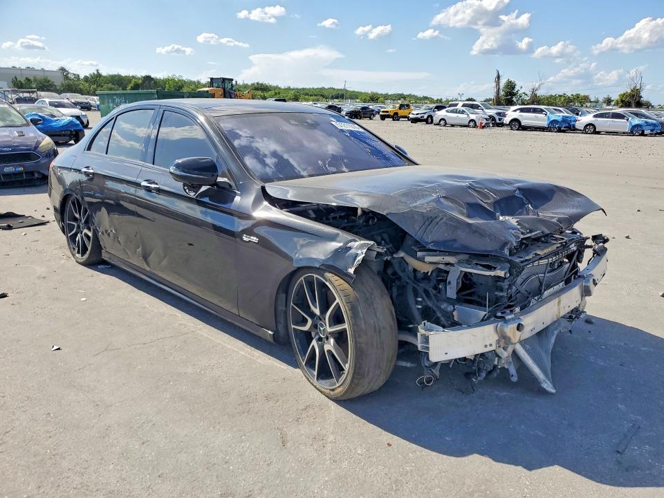 2018 Mercedes-benz E-klasse VIN WDDZF6EB8JA348794 COPART salvage auction — FRONT END, Fl - Certificate Of Title, sold $13,800 on 2026-07-27 (photo 4)
