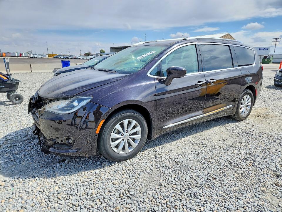 2018 Chrysler Pacifica VIN 2C4RC1BG5JR123458 COPART salvage auction — FRONT END, Salvage Title, sold $2,450 on 2026-07-16 (photo 1)