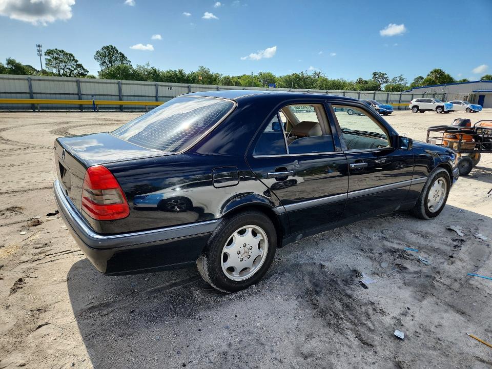 1995 Mercedes-benz C-klasse VIN WDBHA22E1SF229693 COPART salvage auction — SIDE, Fl - Cert Of Title Slvg Rebuildable, sold $250 on 2026-07-22 (photo 3)