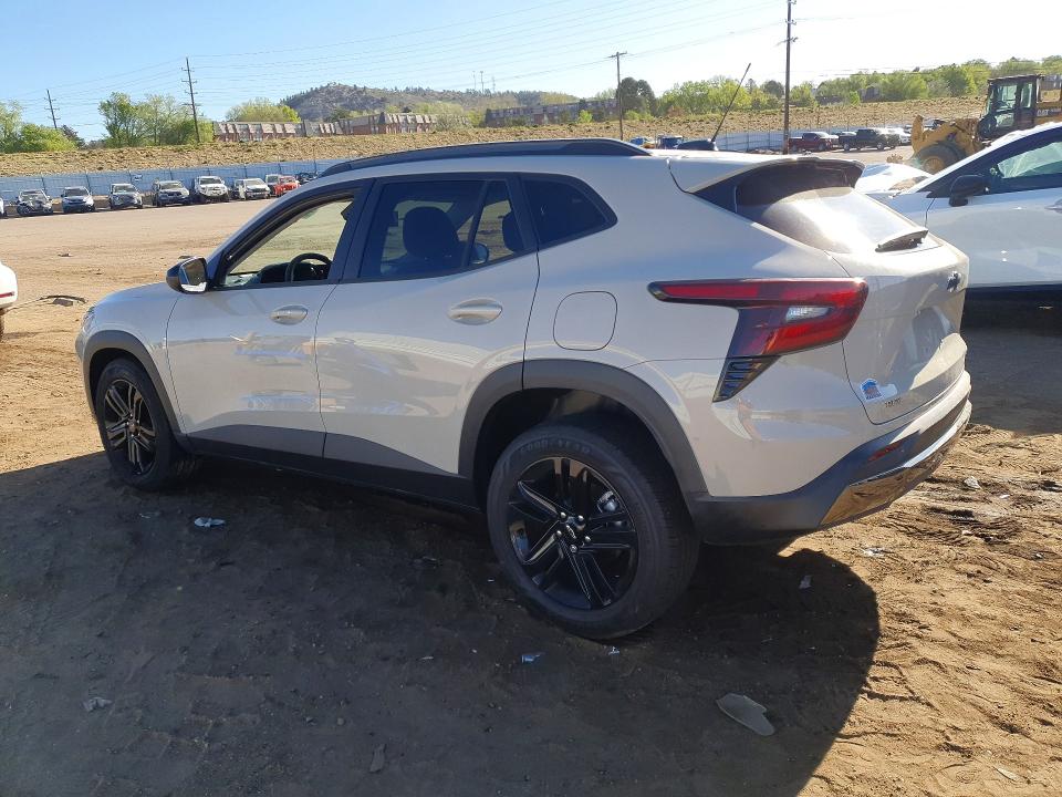 2026 Chevrolet Trax VIN KL77LKEPXTC078843 COPART salvage auction — SIDE, Co - Salvage Title, sold $11,100 on 2026-07-13 (photo 2)