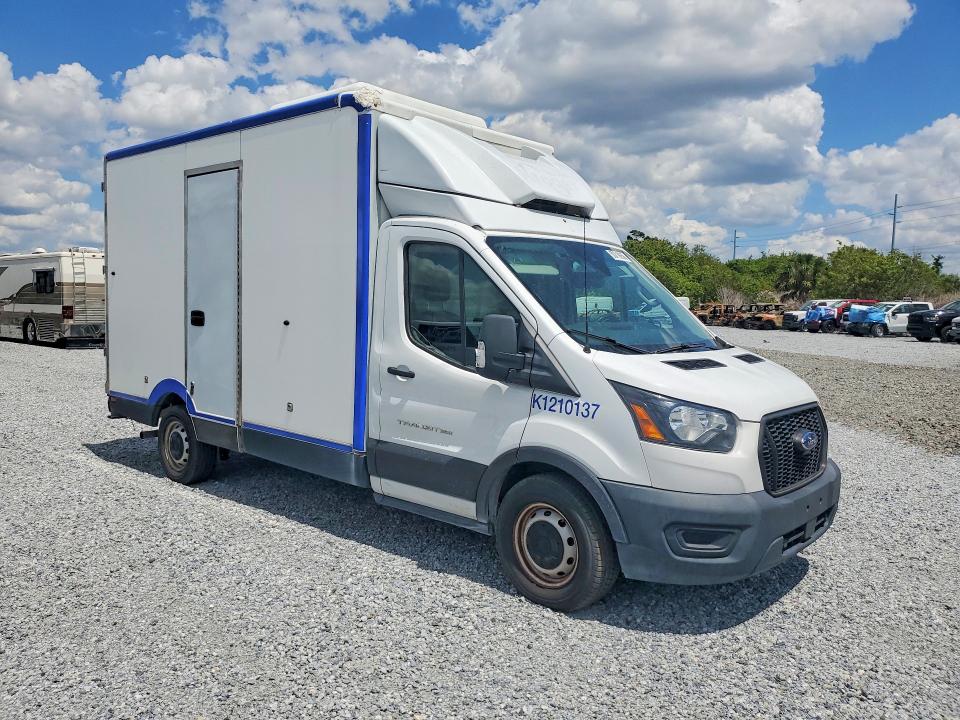 2021 Ford Transit VIN 1FDBW5Z82MKA80047 COPART salvage auction — NORMAL WEAR, Fl - Certificate Of Title, sold $7,800 on 2026-09-10 (photo 4)