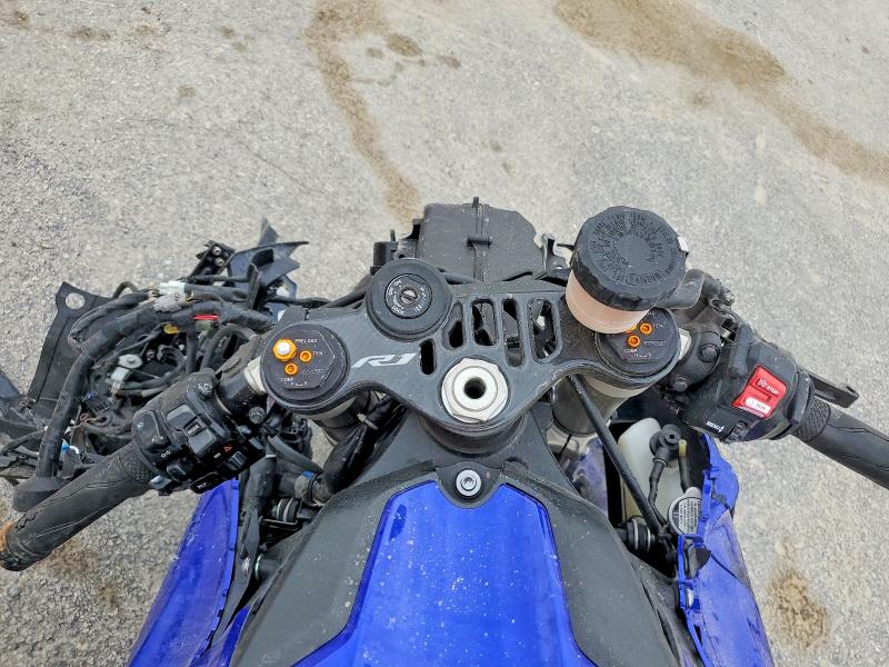 2022 Yamaha Yzf VIN JYARN66E4NA001938 COPART salvage auction — FRONT END, Tx - Salvage Vehicle Title, sold $5,000 on 2026-07-02 (photo 7)