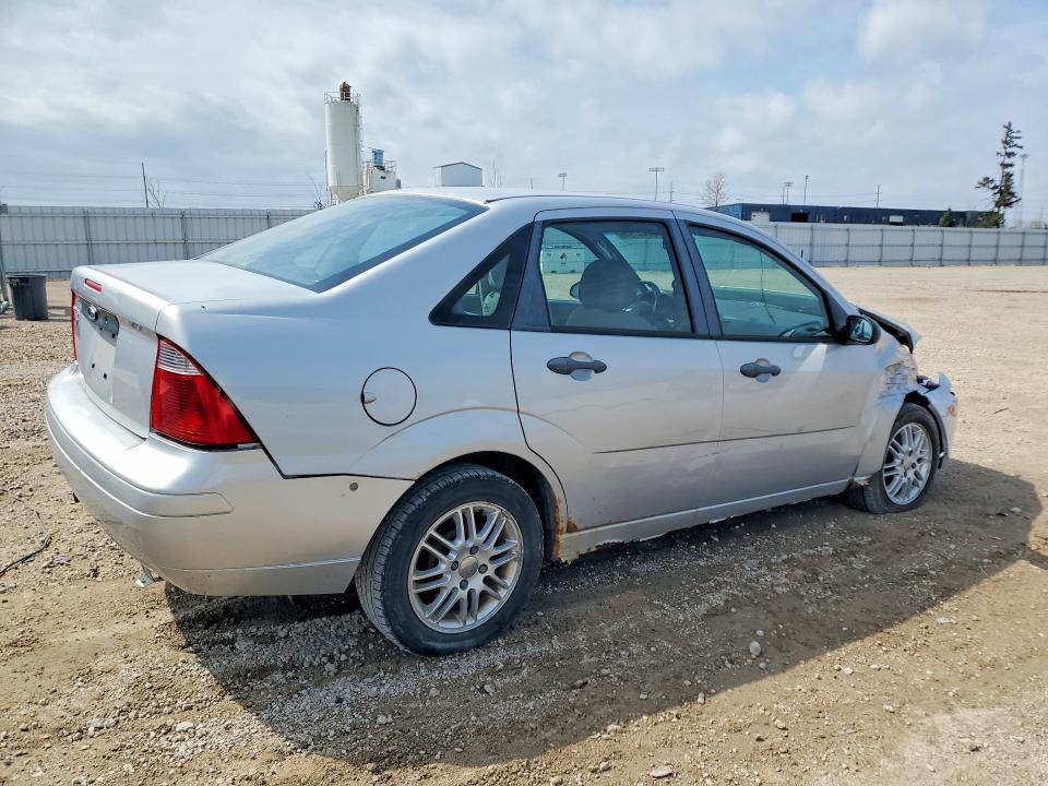 2007 Ford Focus VIN 1FAFP34N37W102581 COPART salvage auction — FRONT END, Ia - Salvage W/Salvage History, sold $275 on 2026-07-08 (photo 3)
