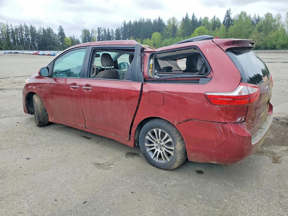 2019 Toyota Sienna VIN 5TDYZ3DC0KS010302 COPART salvage auction — ROOF, WA, sold $6,600 on 2026-07-27 (photo 2)