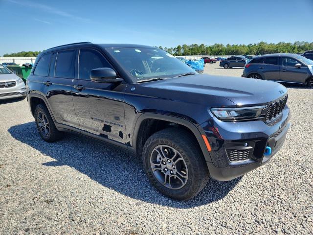 2024 Jeep Cherokee VIN 1C4RJYC63R8505029 COPART salvage auction — WATER/FLOOD, Fl - Cert Of Title-Slvg Rebld Flood, sold $16,900 on 2026-07-02 (photo 4)