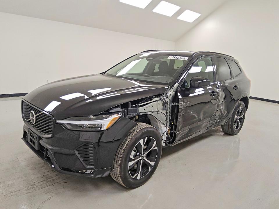 2026 Volvo Xc60 VIN YV4M12RJ3T1423821 COPART salvage auction — SIDE, TX - CERTIFICATE OF TITLE, sold $22,000 on 2026-07-09 (photo 1)
