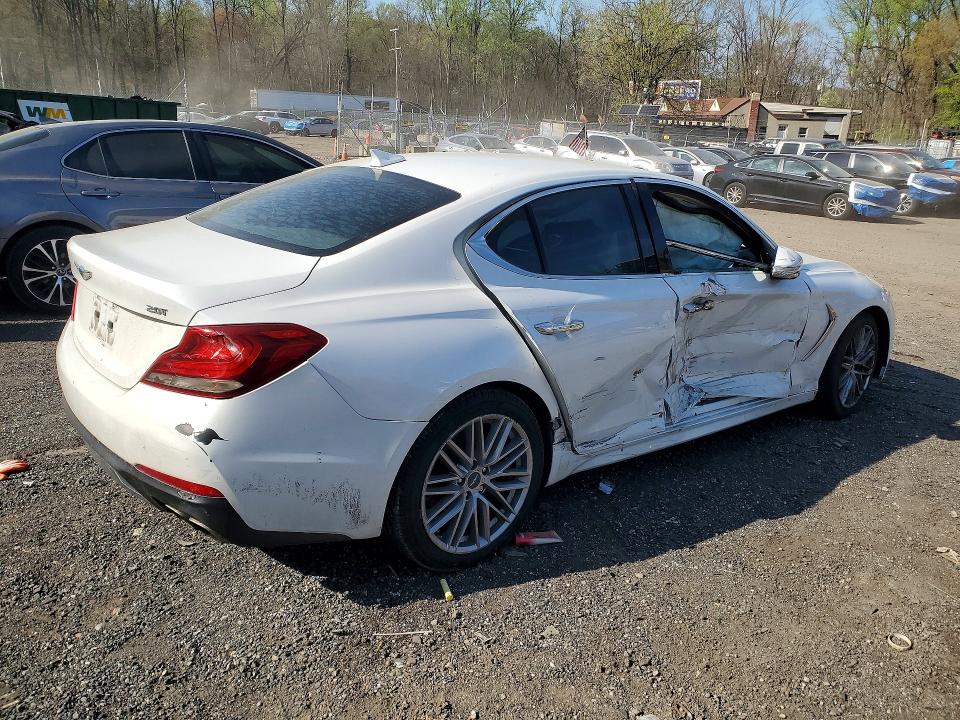 2021 Genesis G70 VIN KMTG64LA5MU079724 COPART salvage auction — SIDE, Salvage Title, sold $125 on 2026-07-21 (photo 3)