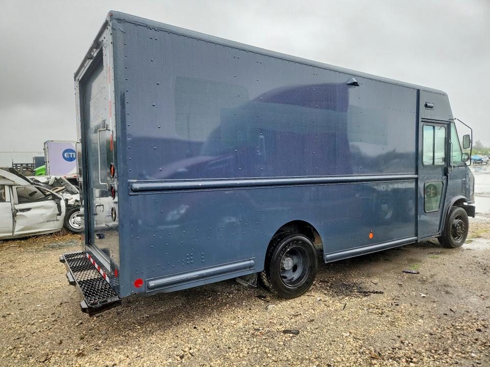 2021 Ford F59 VIN 1F65F5KN3M0A01758 COPART salvage auction — MINOR DENT/SCRATCHES, Fl - Certificate Of Title, sold $17,200 on 2026-07-07 (photo 3)