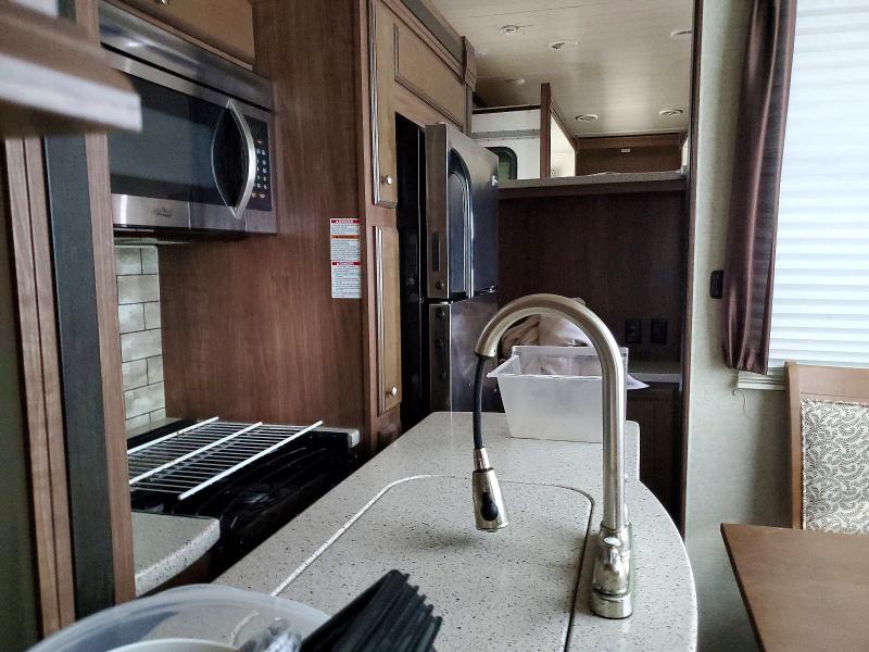 2016 Heartland rv VIN 5SFBG432XGE317366 COPART salvage auction — MINOR DENT/SCRATCHES, TN - SALVAGE CERTIFICATE, sold $11,200 on 2026-07-16 (photo 5)