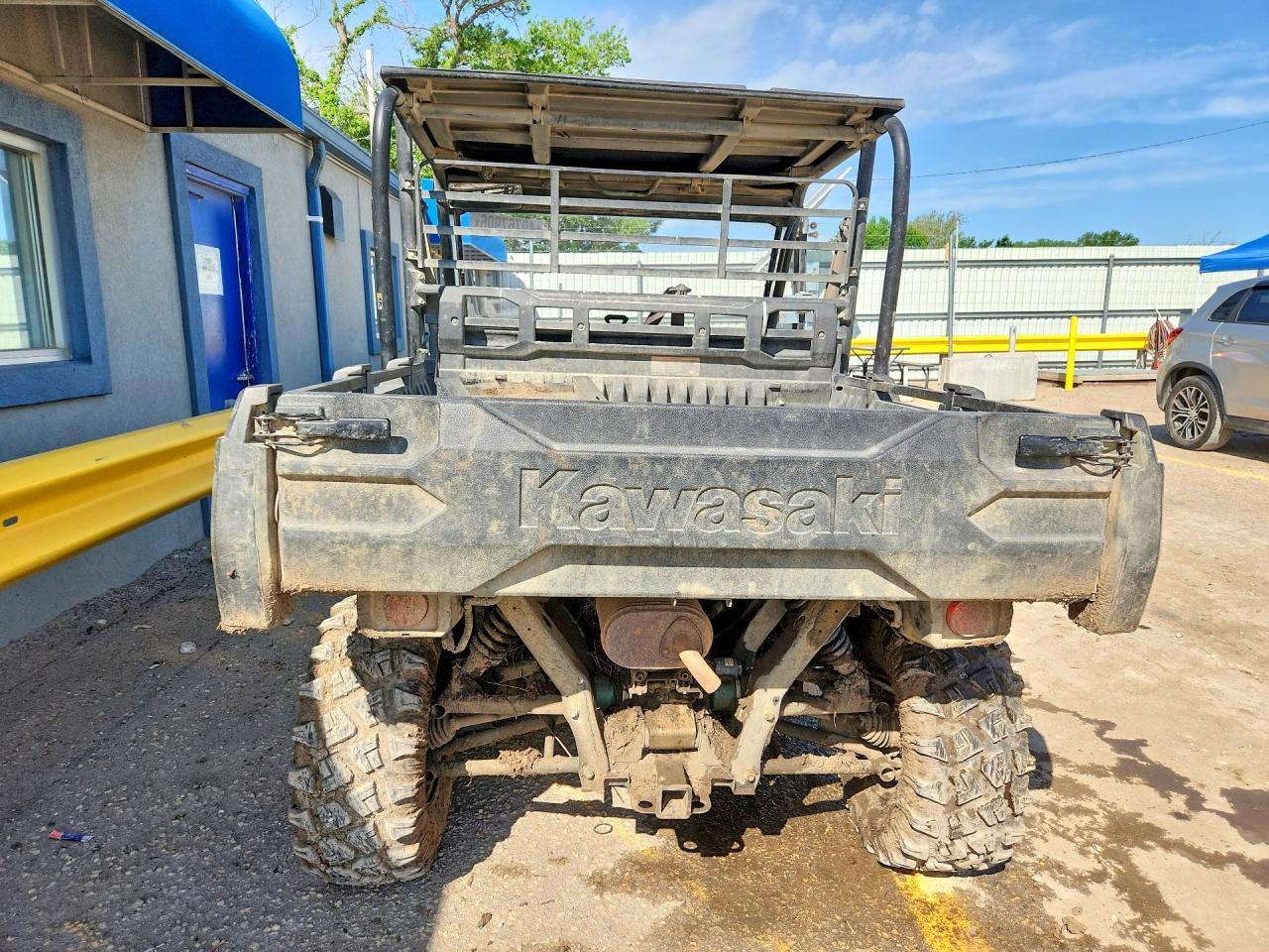 2023 Kawasaki KAF820 VIN JKBAFSF1XPB513646 COPART salvage auction — Front End, KS - CERT OF TITLE-NON HIGHWAY, sold $3,950 on 2026-07-05 (photo 6)