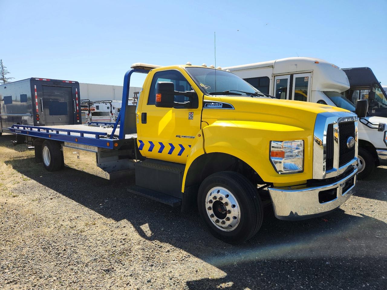 2022 Ford F-650 VIN 1FDWF6DC1NDF01040 COPART salvage auction — Mechanical, CA - DIS/DLR/EXP ONLY CLEAN TITLE (P), sold $20,200 on 2026-06-01 (photo 4)