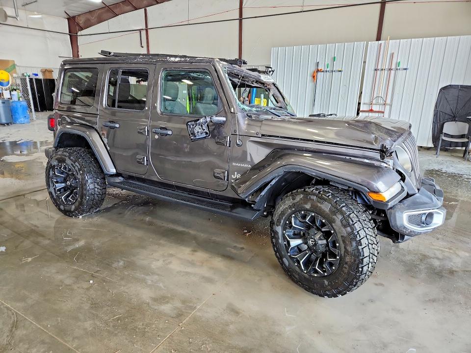 2022 Jeep Wrangler unlimited VIN 1C4HJXEM7NW209986 COPART salvage auction — ROLLOVER, Il - Junking Cert Of A Vehicle, sold $3,600 on 2026-07-08 (photo 4)