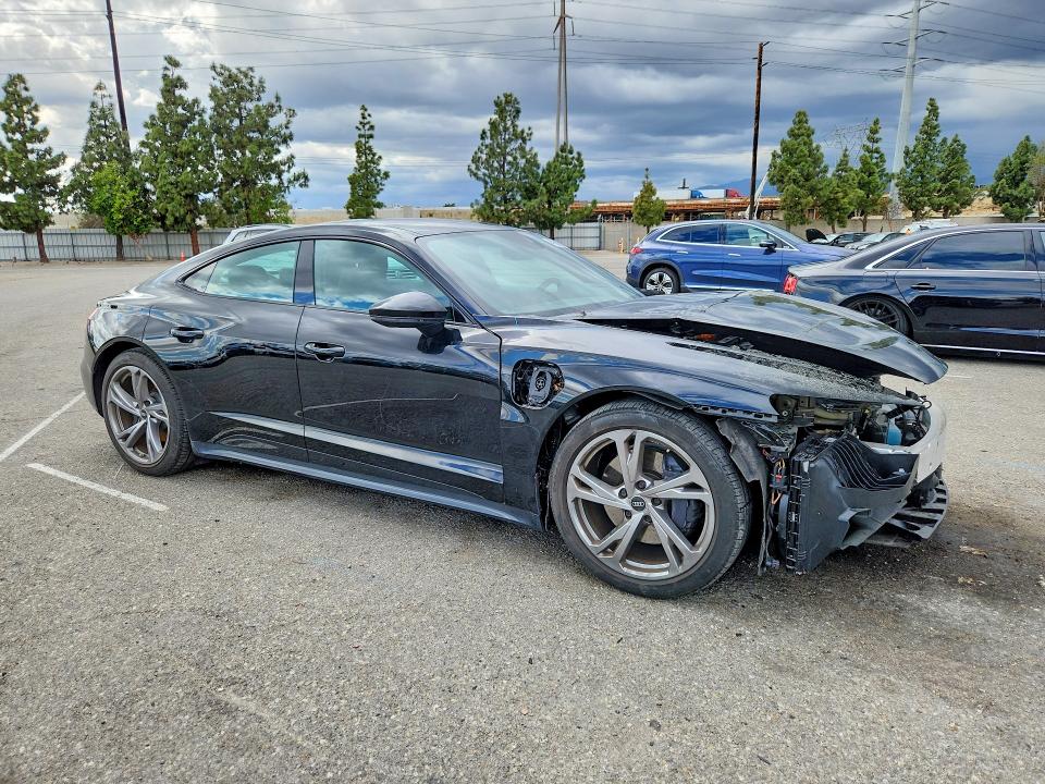 2022 Audi E-tron gt VIN WAUFJBFWXN7010450 COPART salvage auction — FRONT END, Ca - Salvage Certificate, sold $17,700 on 2026-07-28 (photo 4)