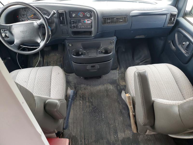 1997 Gmc Savana VIN 1GTFG15R5V1058528 COPART salvage auction — FRONT END, MI - CERTIFICATE OF TITLE, sold $200 on 2026-07-09 (photo 8)