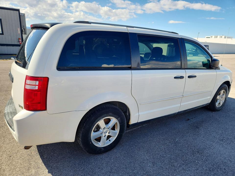 2008 Dodge Caravan VIN 2D8HN44HX8R771662 COPART salvage auction — FRONT END, Oh - Certificate Of Title, sold $325 on 2026-07-02 (photo 3)