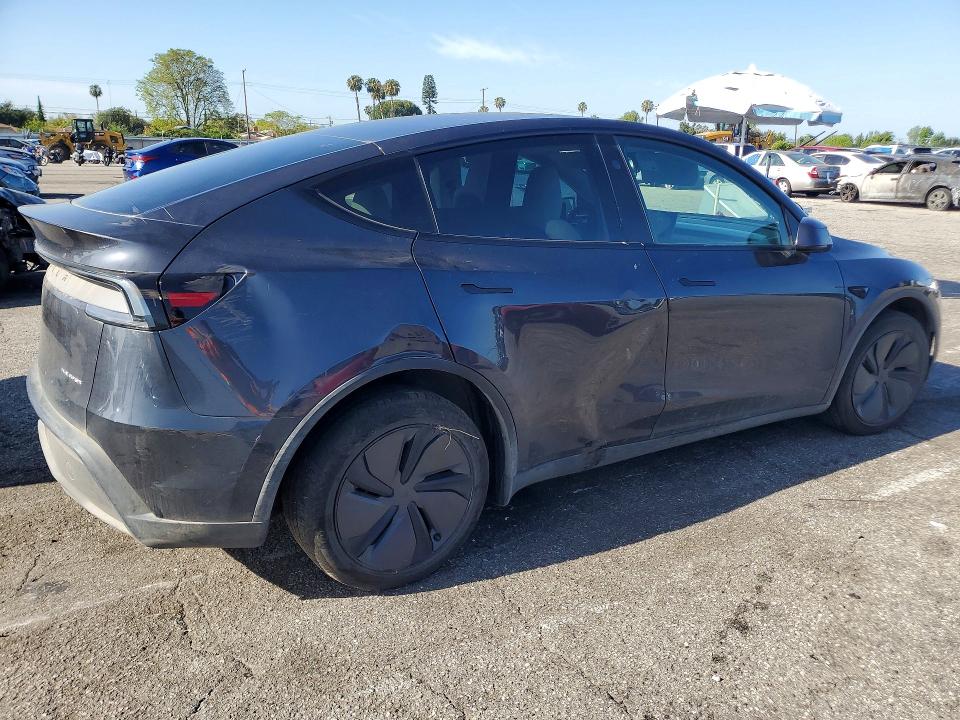 2026 Tesla Model y VIN 7SAYGDEE9TF371368 COPART salvage auction — REAR END, Salvage Title, sold $16,800 on 2026-07-21 (photo 3)