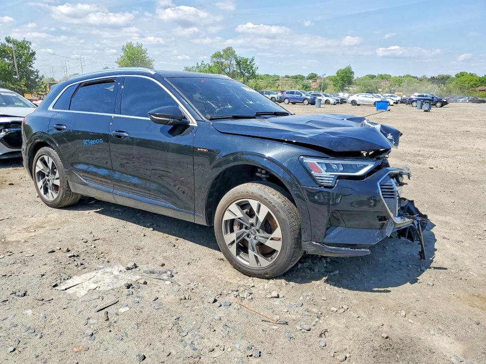 2021 Audi E-tron VIN WA1AAAGEXMB020642 COPART salvage auction — FRONT END, In - Certificate Of Title, sold $6,400 on 2026-07-02 (photo 4)