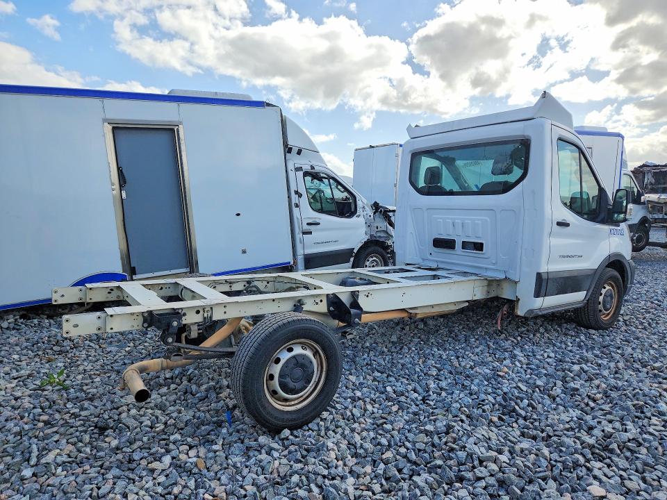 2021 Ford Transit VIN 1FDBW5Z88MKA79954 COPART salvage auction — NORMAL WEAR, Fl - Certificate Of Title (P), sold $7,500 on 2026-07-29 (photo 3)