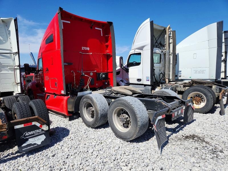 2020 Kenworth T680 VIN 1XKYDP9X9LJ290791 COPART salvage auction — MINOR DENT/SCRATCHES, NE - CERT OF TITLE-REBUILT SALVAGE, sold $23,600 on 2026-07-14 (photo 3)