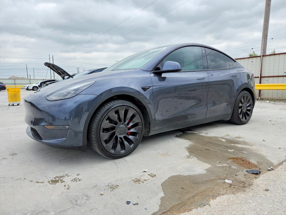 2023 Tesla Model y VIN 7SAYGDEF6PF620921 COPART salvage auction — FRONT END, Tx - Certificate Of Title, sold $5,100 on 2026-07-17 (photo 1)