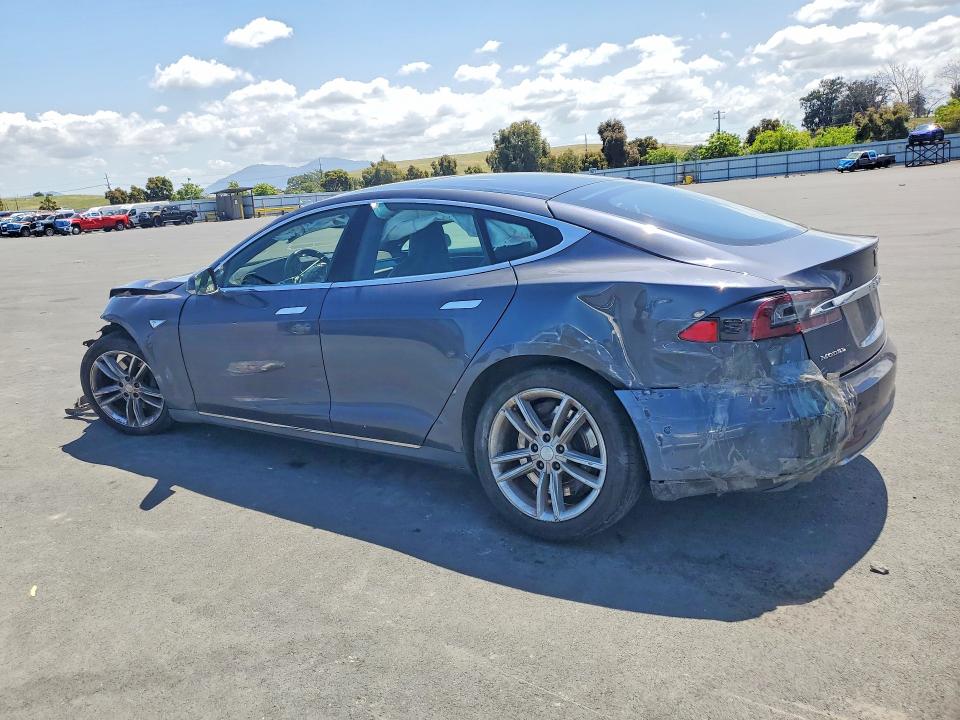 2015 Tesla Model s VIN 5YJSA1E11FF118811 COPART salvage auction — FRONT END, Ca - Dis/Dlr/Exp Clean W/Salv Hist, sold $700 on 2026-07-29 (photo 2)
