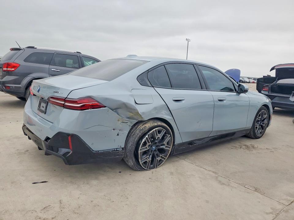 2024 BMW I5 VIN WBY33FK0XRCS21152 COPART salvage auction — REAR END, Tx - Salvage Vehicle Title, sold $30,750 on 2026-07-09 (photo 3)