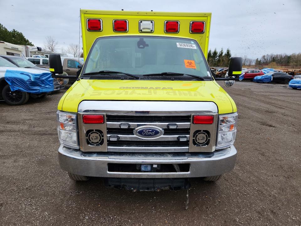 2022 Ford Econoline e350 VIN 1FDWE3FN7NDC03785 COPART salvage auction — SIDE, On - Permit Salvage (P), sold $1,700 on 2026-07-09 (photo 5)
