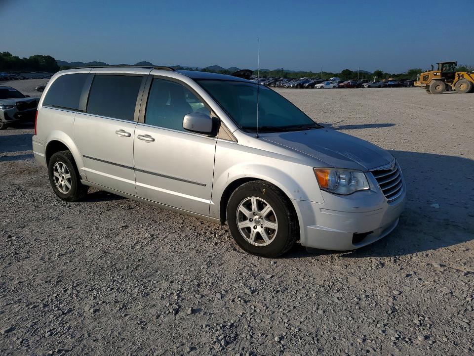 2010 Chrysler Town & country VIN 2A4RR5D15AR229160 COPART salvage auction — FRONT END, TN - SALVAGE CERTIFICATE, sold $425 on 2026-07-09 (photo 4)