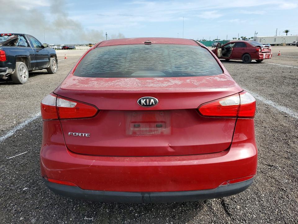 2016 Kia Forte VIN KNAFK4A68G5438452 COPART salvage auction — VANDALISM, Salvage Title, sold $425 on 2026-07-13 (photo 6)