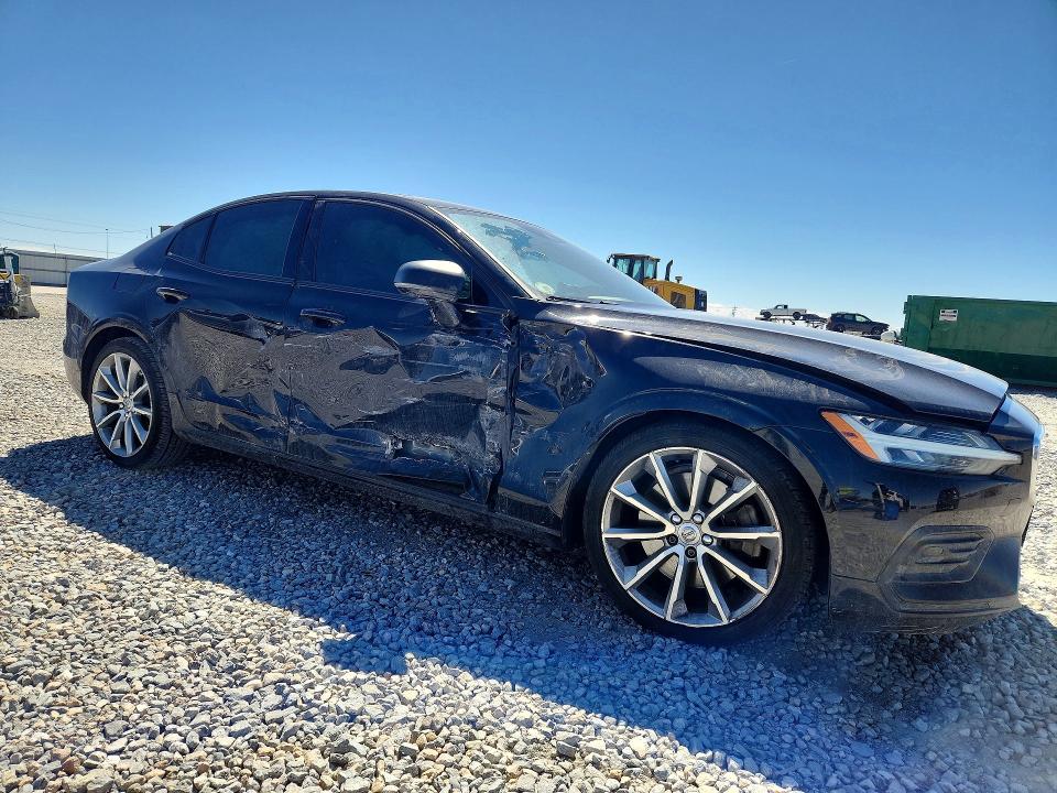 2020 Volvo S60 VIN 7JRA22TKXLG042096 COPART salvage auction — SIDE, Id - Salvage Certificate Of Title, sold $4,000 on 2026-07-16 (photo 4)