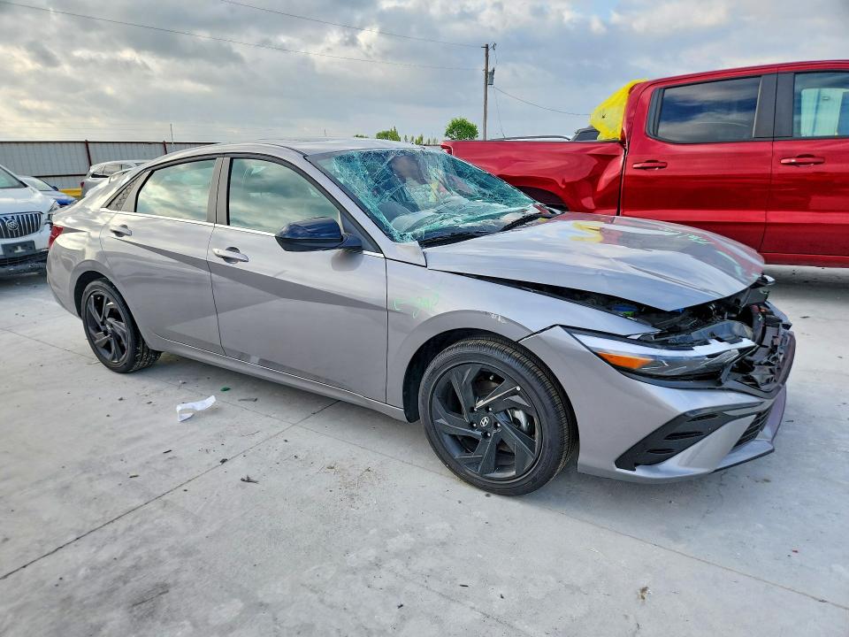 2026 Hyundai Elantra VIN KMHLS4DG5TU113697 COPART salvage auction — FRONT END, Tx - Salvage Vehicle Title, sold $7,400 on 2026-07-14 (photo 4)