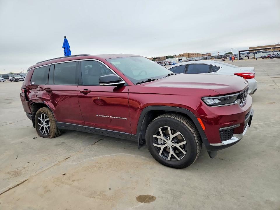 2025 Jeep Cherokee VIN 1C4RJKBG3S8702263 COPART salvage auction — SIDE, Tx - Salvage Vehicle Title, sold $18,800 on 2026-07-09 (photo 4)