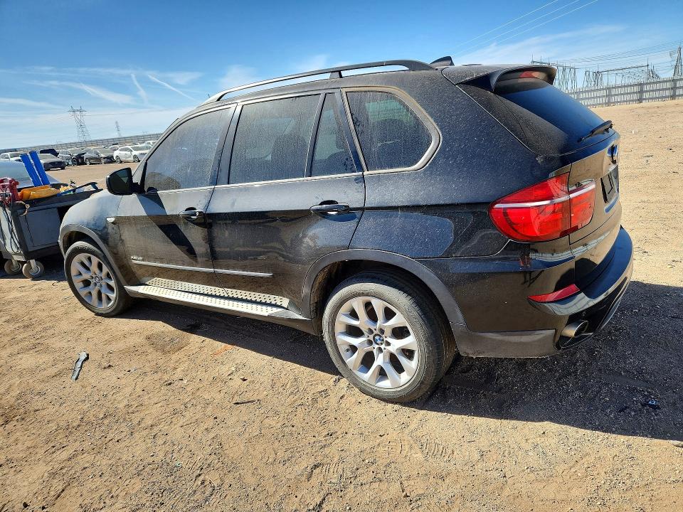 2012 BMW X5 VIN 5UXZV4C52CL987533 COPART salvage auction — MINOR DENT/SCRATCHES, Tx - Dis/Dlr/Exp Only Salvage Title, sold $500 on 2026-07-20 (photo 2)