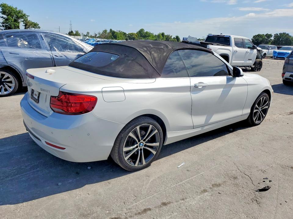 2018 BMW 2er VIN WBA2M7C50JVD51623 COPART salvage auction — MINOR DENT/SCRATCHES, Fl - Certificate Of Title, sold $6,400 on 2026-07-28 (photo 3)