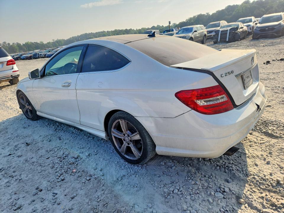 2013 Mercedes-benz C-klasse VIN WDDGJ4HB4DF996047 COPART salvage auction — FRONT END, GA - CERT OF TITLE-SALVAGE, sold $1,400 on 2026-08-06 (photo 2)