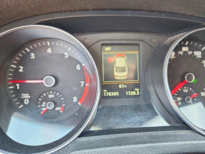 2017 Volkswagen Passat VIN 1VWGT7A36HC077907 COPART salvage auction — HAIL, Ks - Cert Of Title-Salvage, sold $3,000 on 2026-07-09 (photo 9)