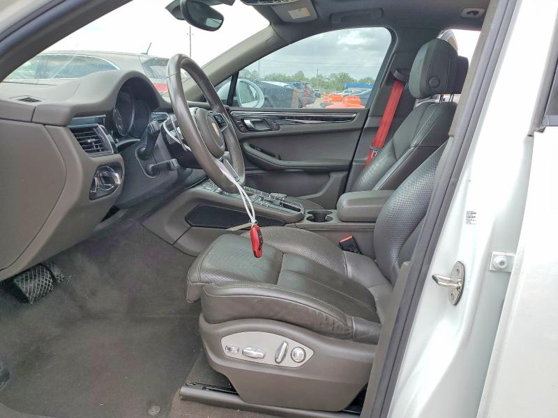 2017 Porsche Macan VIN WP1AA2A51HLB09390 COPART salvage auction — FRONT END, TX - SALVAGE VEHICLE TITLE, sold $6,300 on 2026-07-02 (photo 7)