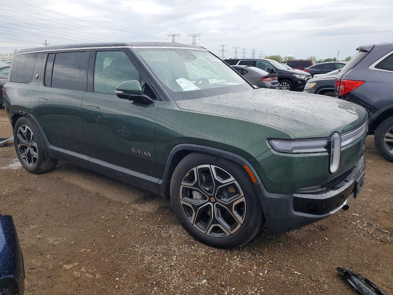 2025 Rivian R1s VIN 7PDSGBBA6SN057582 COPART salvage auction — Rear End, IL - SALVAGE CERTIFICATE, sold $21,300 on 2026-05-21 (photo 4)