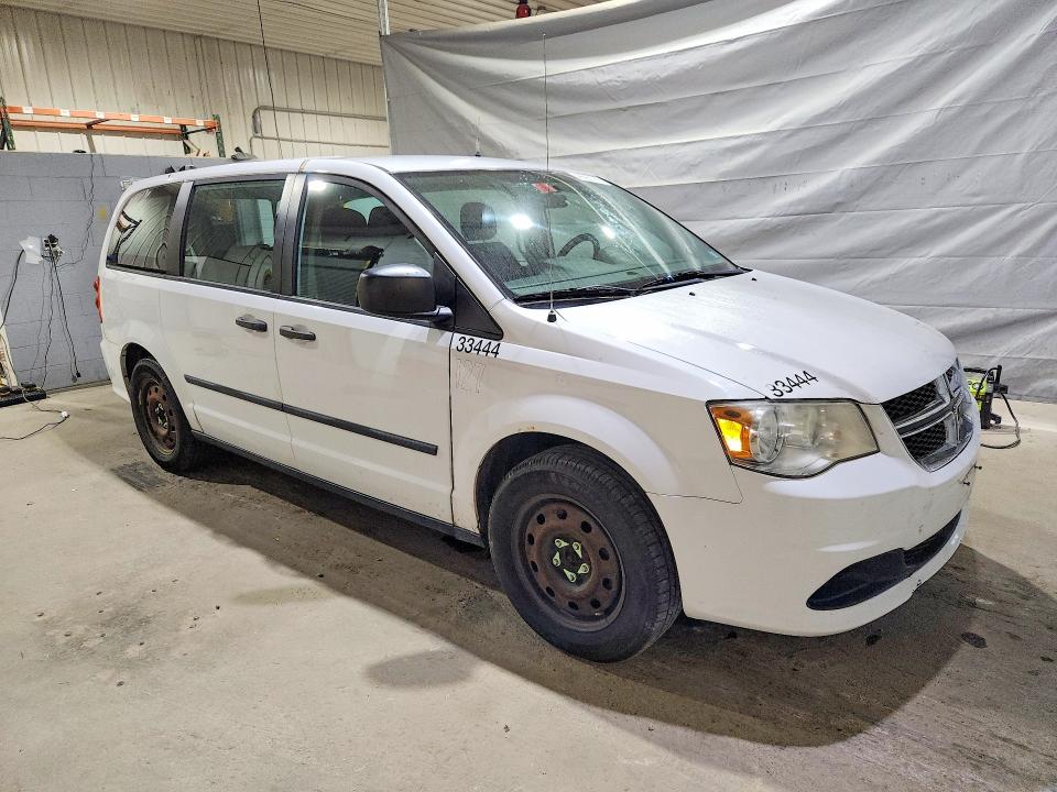 2015 Dodge Caravan VIN 2C4RDGBG6FR511306 COPART salvage auction — NORMAL WEAR, Salvage Title, sold $300 on 2026-09-03 (photo 4)