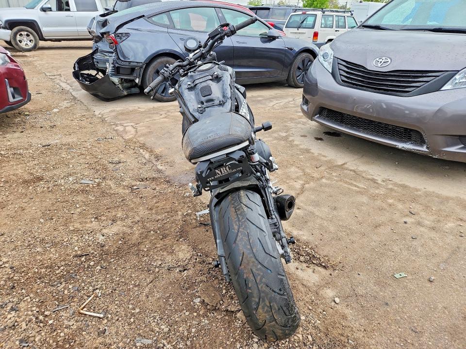 2020 Yamaha Xsr900 VIN JYARN47E8LA003000 COPART salvage auction — ALL OVER, Il - Salvage Certificate, sold $1,150 on 2026-07-23 (photo 4)