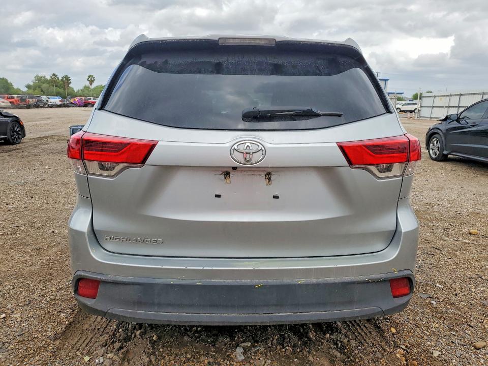 2019 Toyota Highlander VIN 5TDZZRFH8KS338616 COPART salvage auction — FRONT END, Tx - Salvage Vehicle Title, sold $6,200 on 2026-07-15 (photo 6)