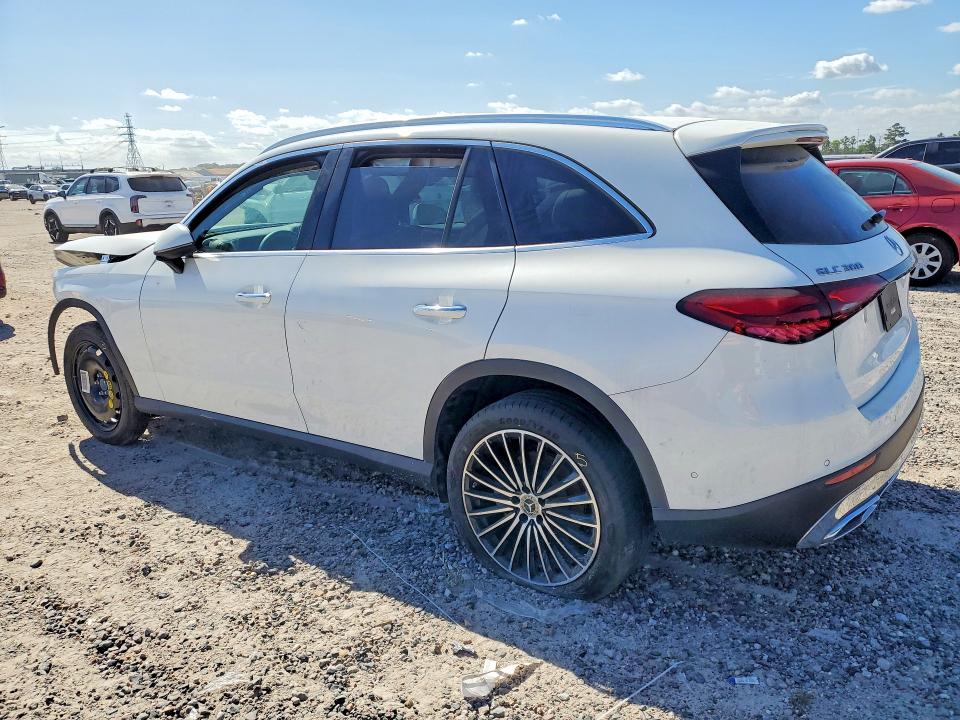 2025 Mercedes-benz VIN W1NKM4GB3SF303343 COPART salvage auction — FRONT END, Tx - Salvage Vehicle Title, sold $12,800 on 2026-07-10 (photo 2)