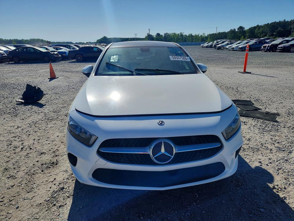 2019 Mercedes-benz A-klasse VIN WDD3G4EBXKW016884 COPART salvage auction — MINOR DENT/SCRATCHES, Sc - Dealer Only Clean Title, sold $7,500 on 2026-07-14 (photo 5)