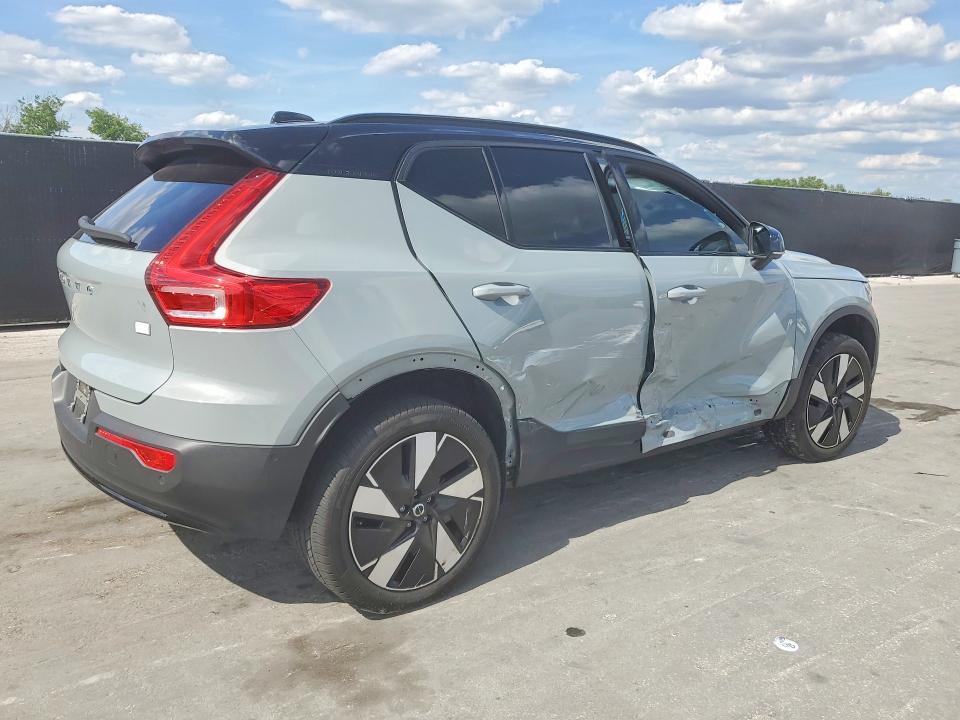 2024 Volvo Xc40 VIN YV4EH3HL2R2238249 COPART salvage auction — SIDE, Fl - Cert Of Title Slvg Rebuildable, sold $14,400 on 2026-07-16 (photo 3)