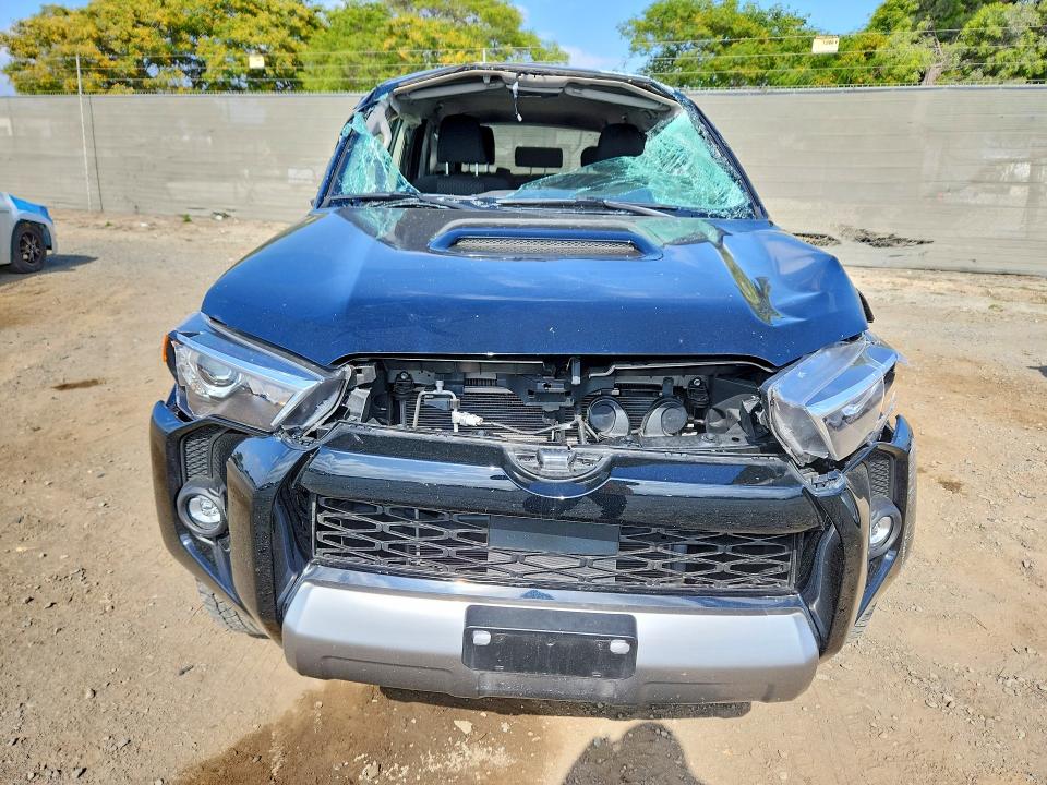 2024 Toyota 4runner VIN JTEPU5JR4R6304841 COPART salvage auction — ROLLOVER, Ca - Salvage Certificate, sold $7,400 on 2026-07-02 (photo 5)