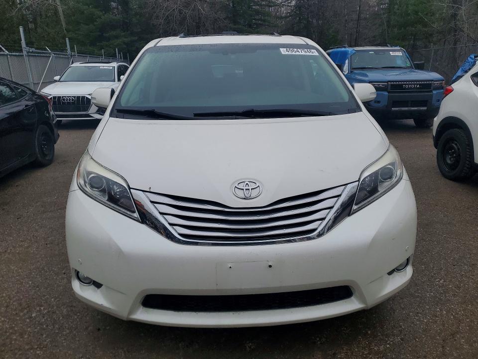 2017 Toyota Sienna VIN 5TDDZ3DC0HS167190 COPART salvage auction — SIDE, Salvage Title, sold $300 on 2026-07-30 (photo 5)